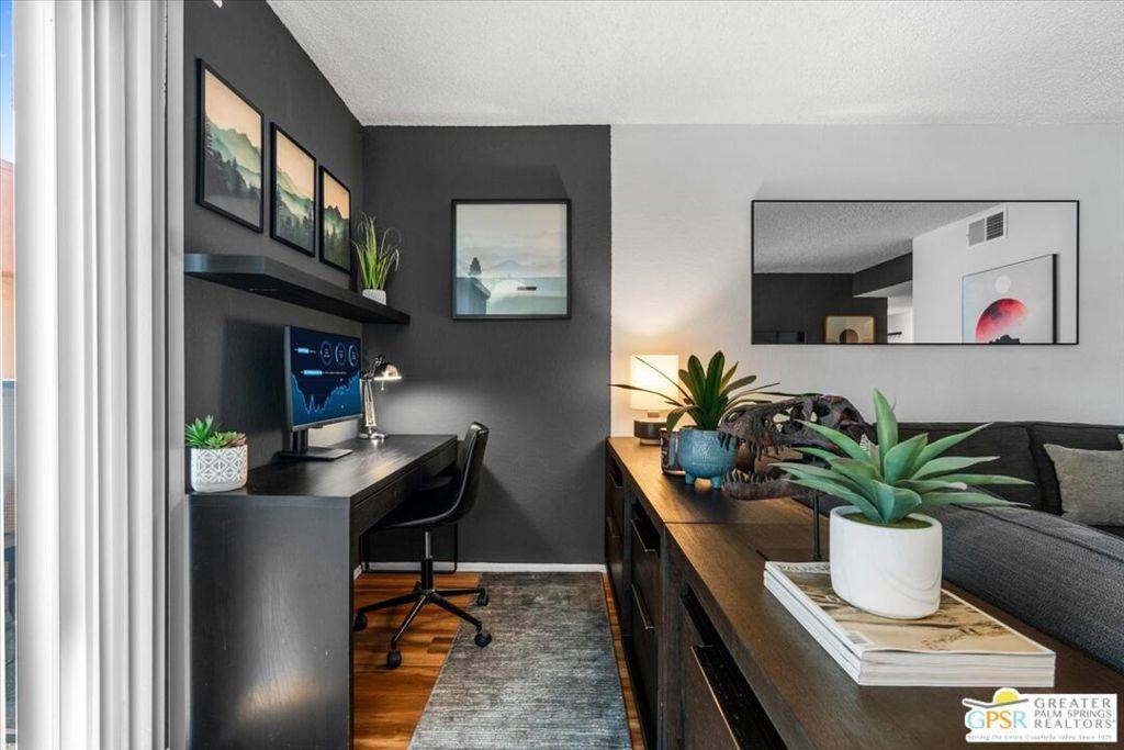 Palm Springs, CA 92262,400 N Sunrise WAY #203
