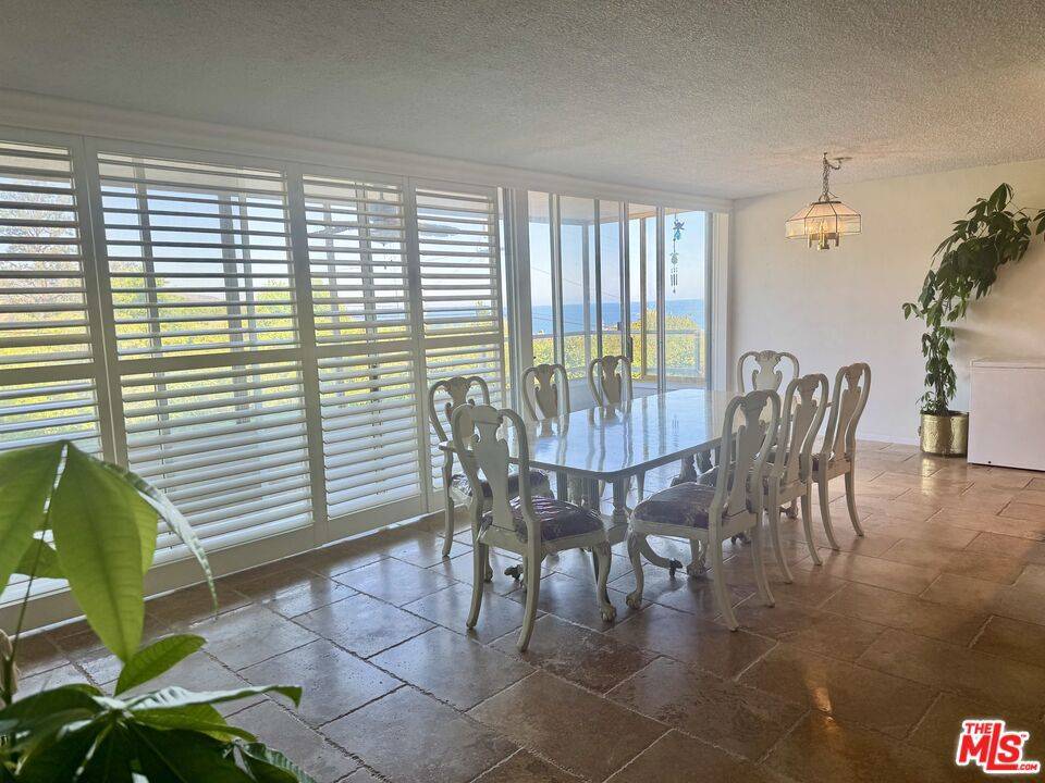 Rancho Palos Verdes, CA 90275,32709 Seagate DR #105