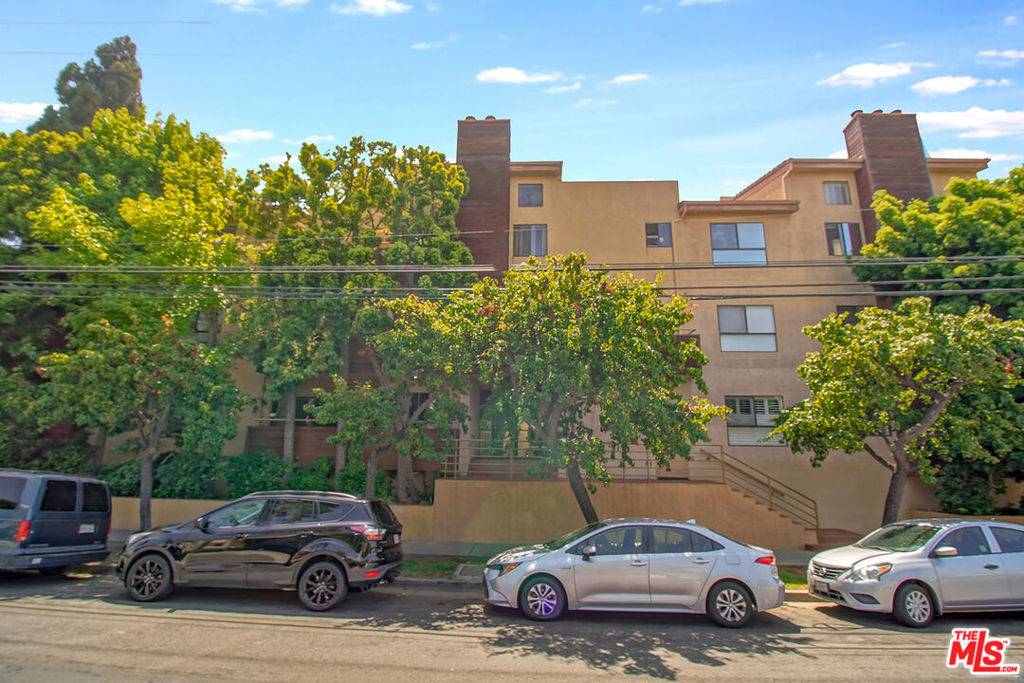 Los Angeles, CA 90025,12412 Texas AVE #101