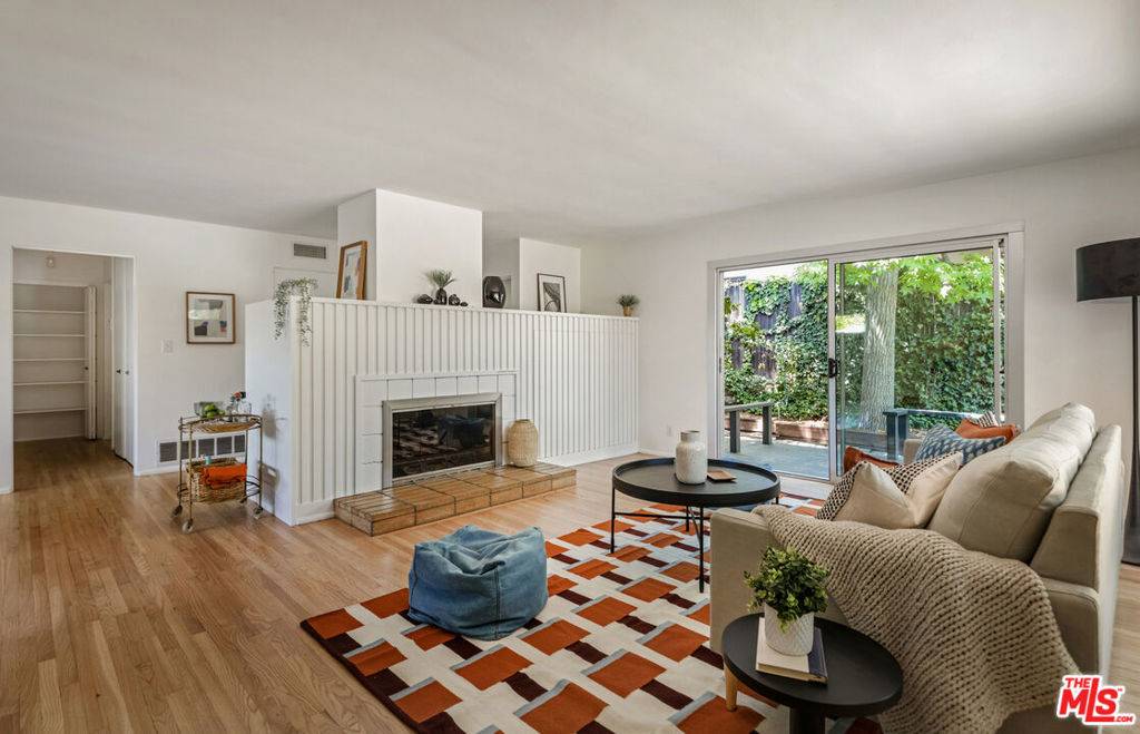 Altadena, CA 91001,1943 Coolidge AVE