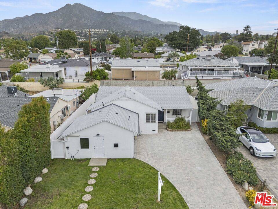 Sunland, CA 91040,10914 Mcvine AVE