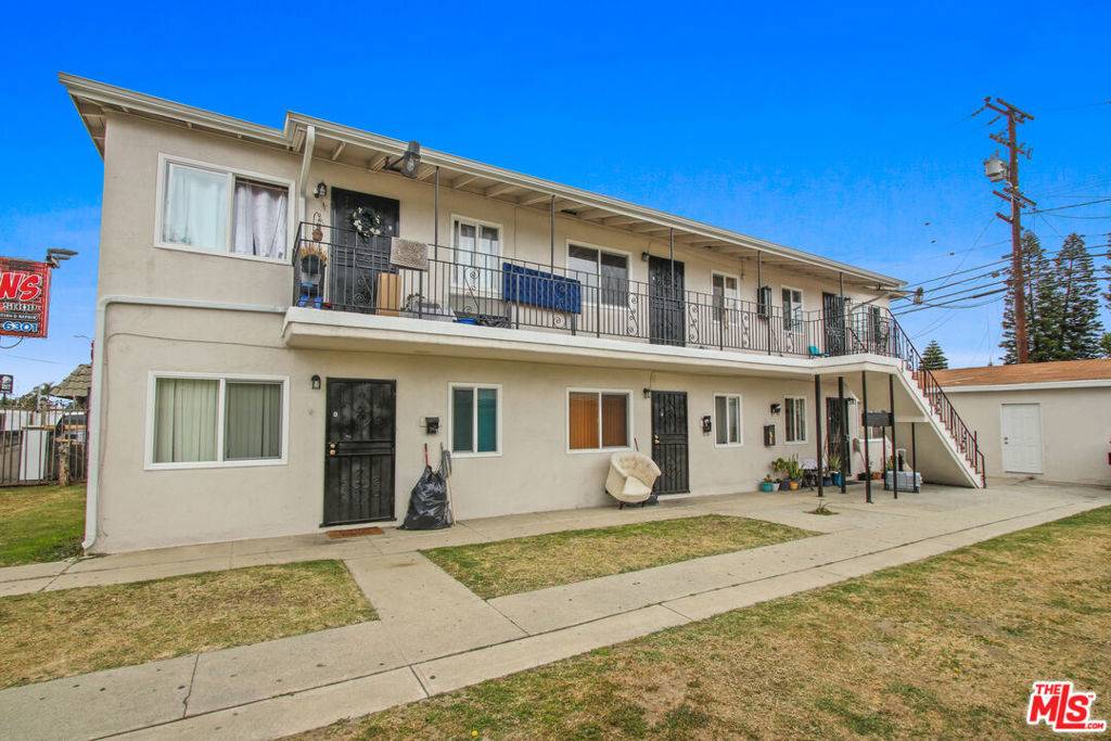 Lynwood, CA 90262,11032 Atlantic AVE