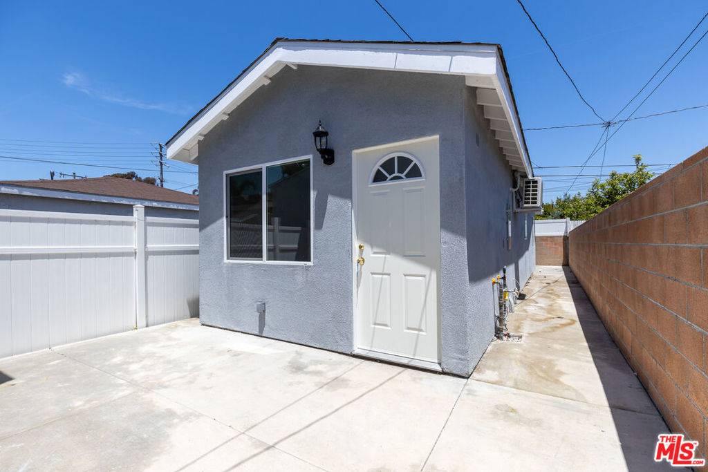 Hawthorne, CA 90250,5123 W 130th ST #5125