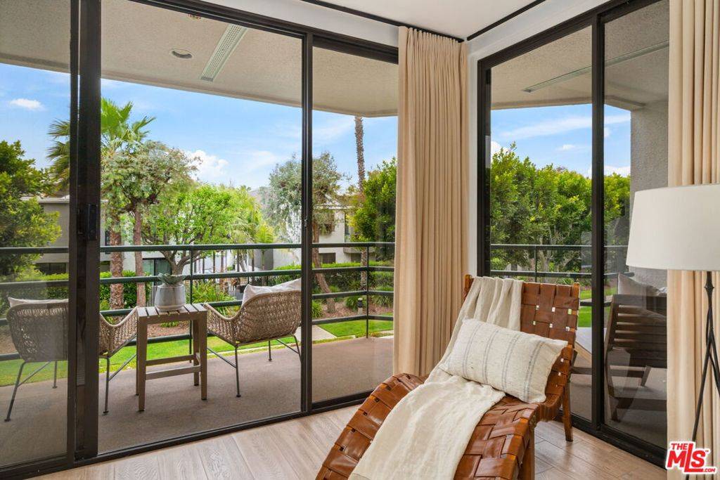 Santa Monica, CA 90405,2940 Neilson WAY #204