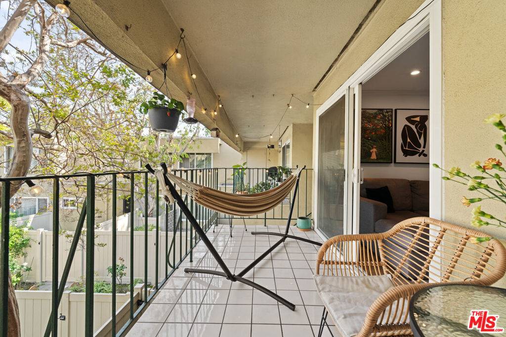 North Hollywood, CA 91602,11138 Aqua Vista ST #63