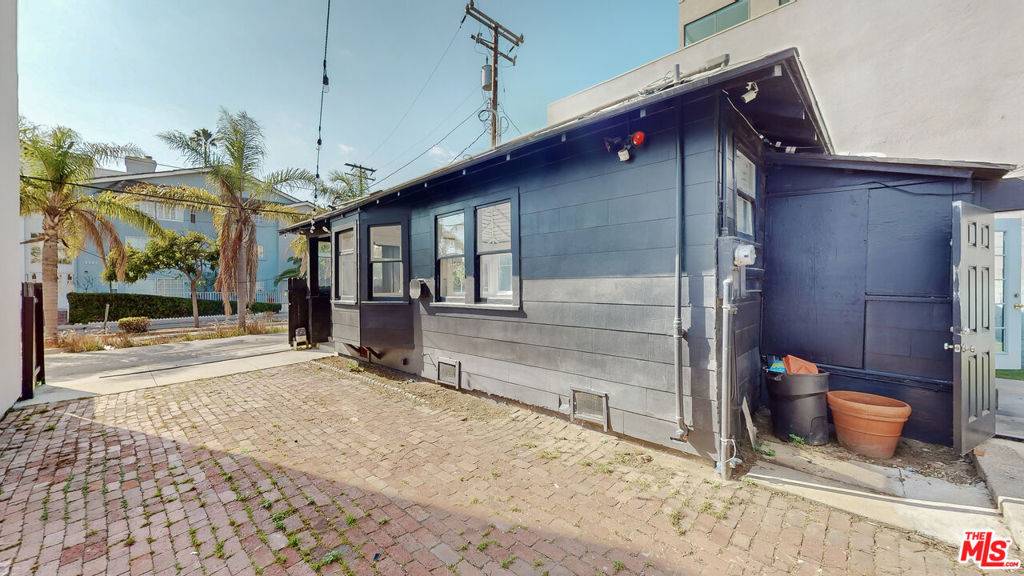 Santa Monica, CA 90405,2221 Neilson WAY