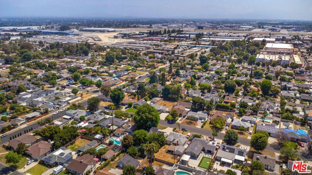 Lake Balboa, CA 91406,7731 Oak Park AVE