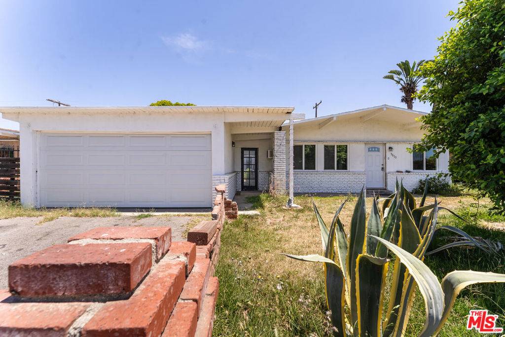 Arleta, CA 91331,9870 Woodale AVE