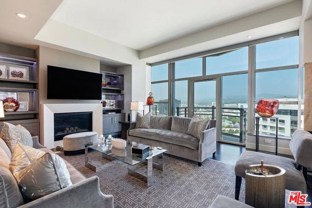 Los Angeles, CA 90024,10776 Wilshire BLVD #1601