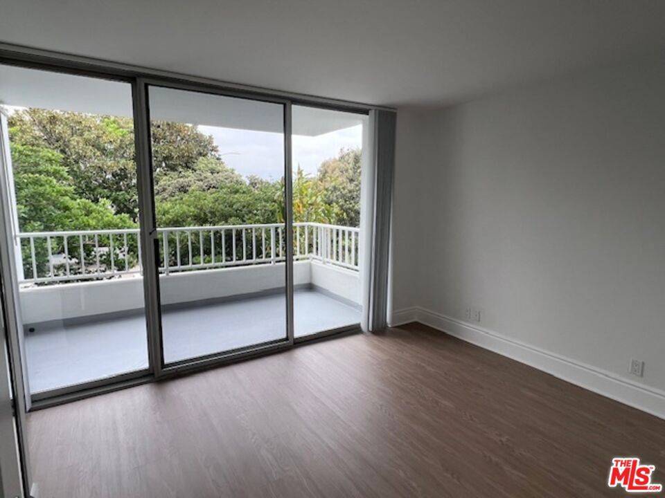 Santa Monica, CA 90405,2700 S Neilson WAY #235