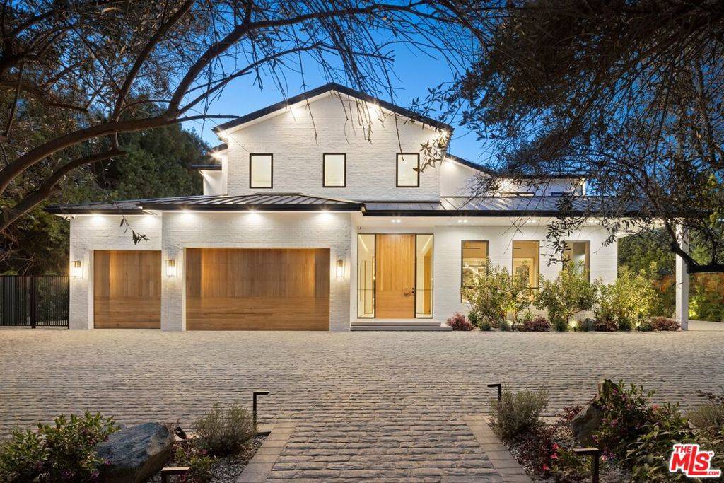 Los Angeles, CA 90049,115 S Rockingham AVE