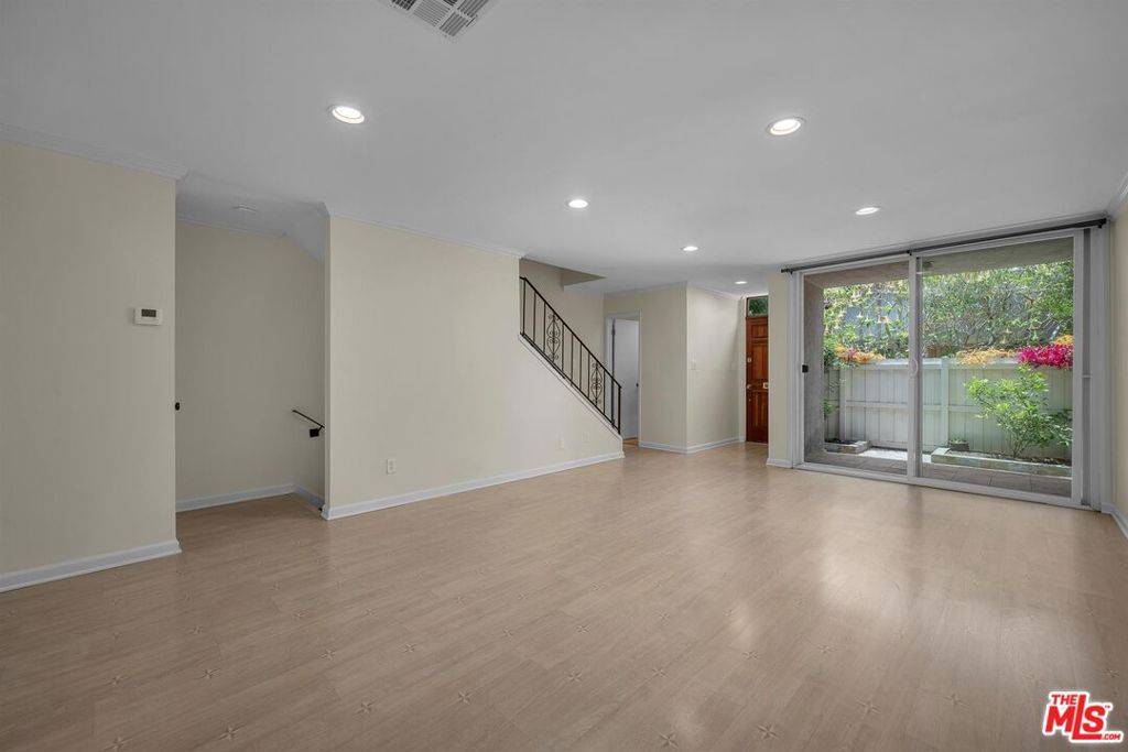 Culver City, CA 90230,5215 Sepulveda BLVD #8B