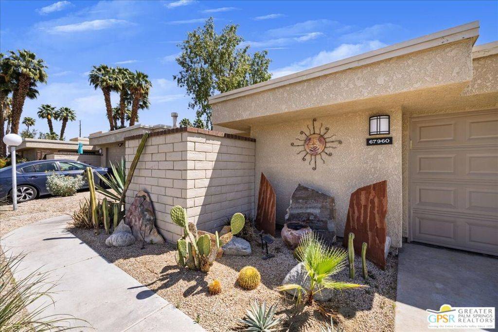 Cathedral City, CA 92234,67960 Seven Oaks DR