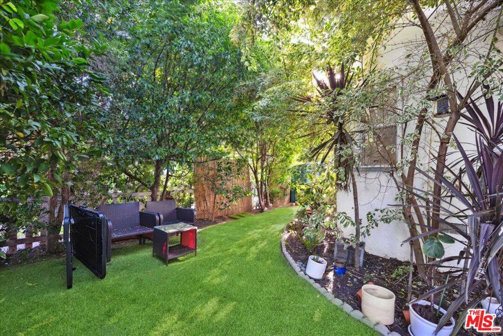 Santa Monica, CA 90405,2436 20th ST