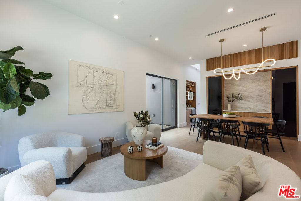 Culver City, CA 90232,4458 Jasmine AVE