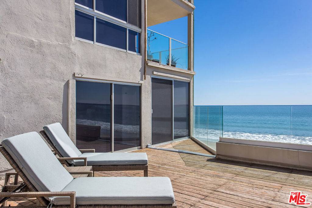 Malibu, CA 90265,22548 PACIFIC COAST HWY #100