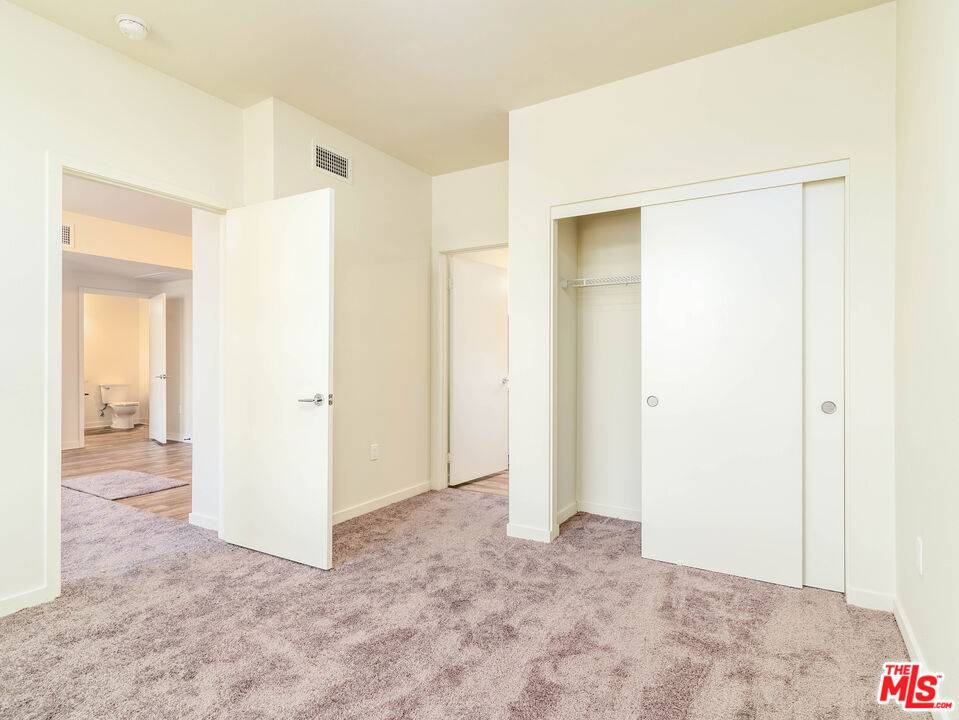 Los Angeles, CA 90094,12655 Bluff Creek DR #108