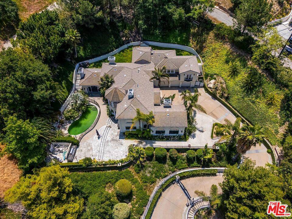 La Canada Flintridge, CA 91011,732 Saint Katherine DR
