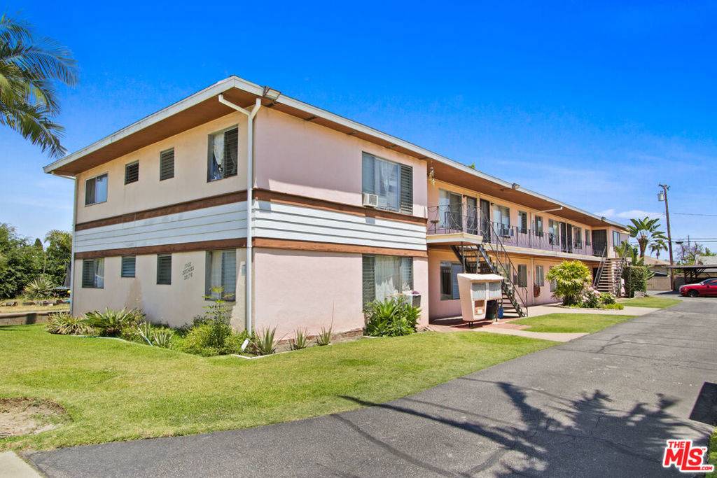 Whittier, CA 90606,7908 Duchess DR