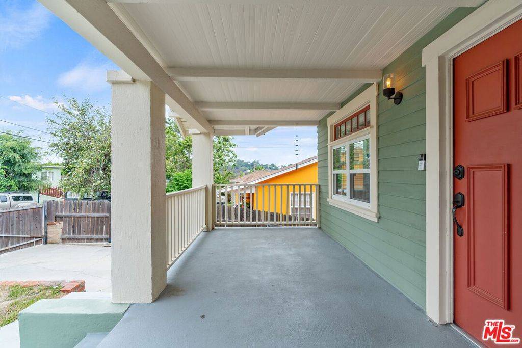 Los Angeles, CA 90042,6163 Strickland AVE