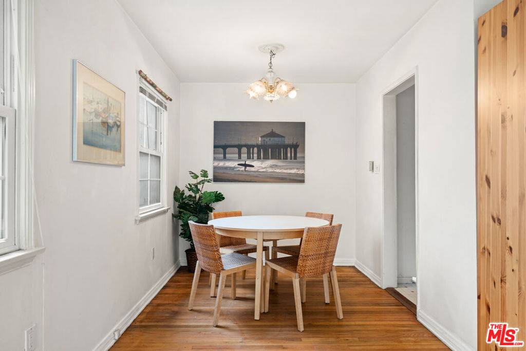 Los Angeles, CA 90291,420 Venice WAY