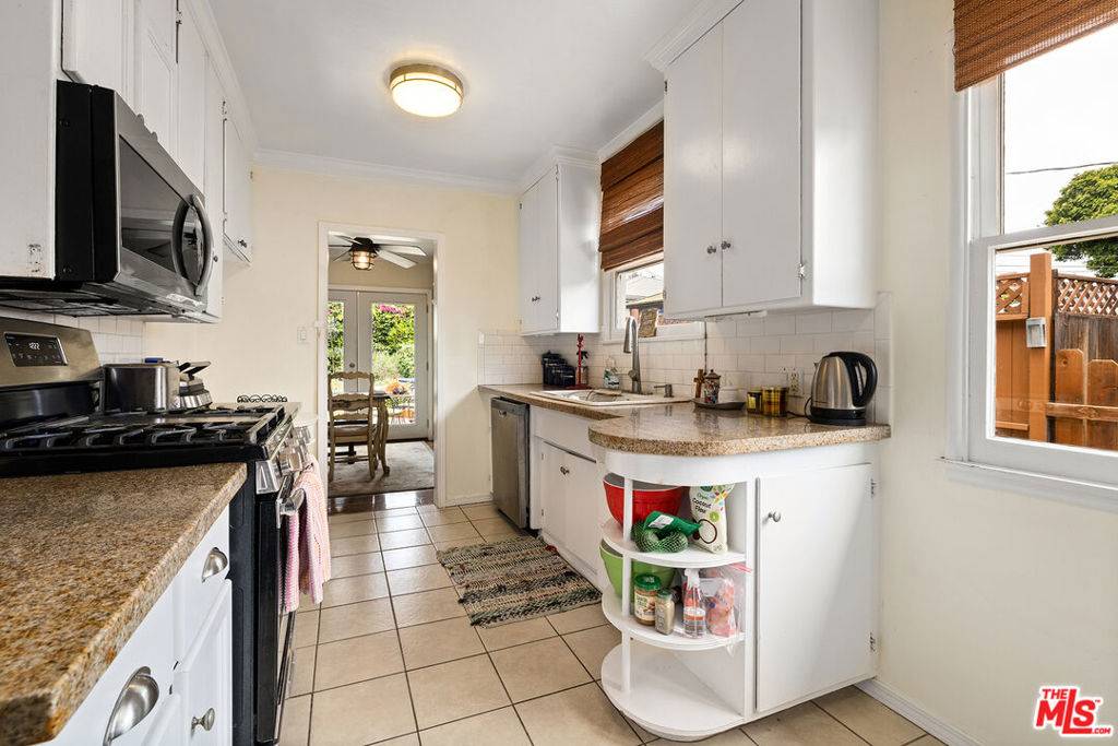 Los Angeles, CA 90066,11419 Francis PL