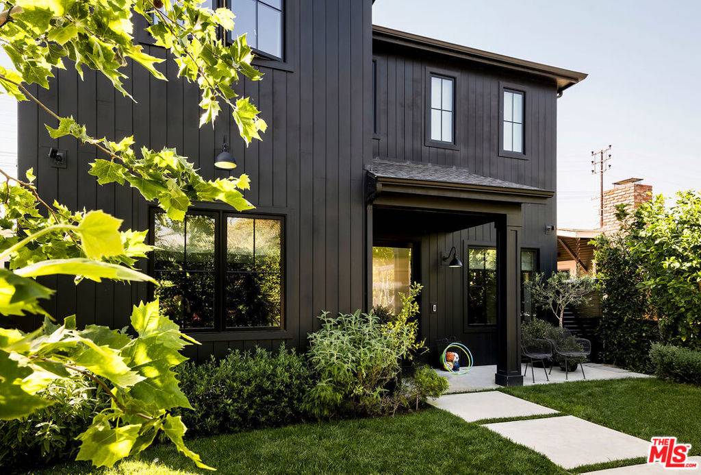 Venice, CA 90291,1099 Nowita PL