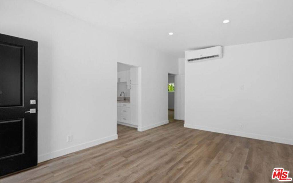 Costa Mesa, CA 92627,2658 Santa Ana AVE #E
