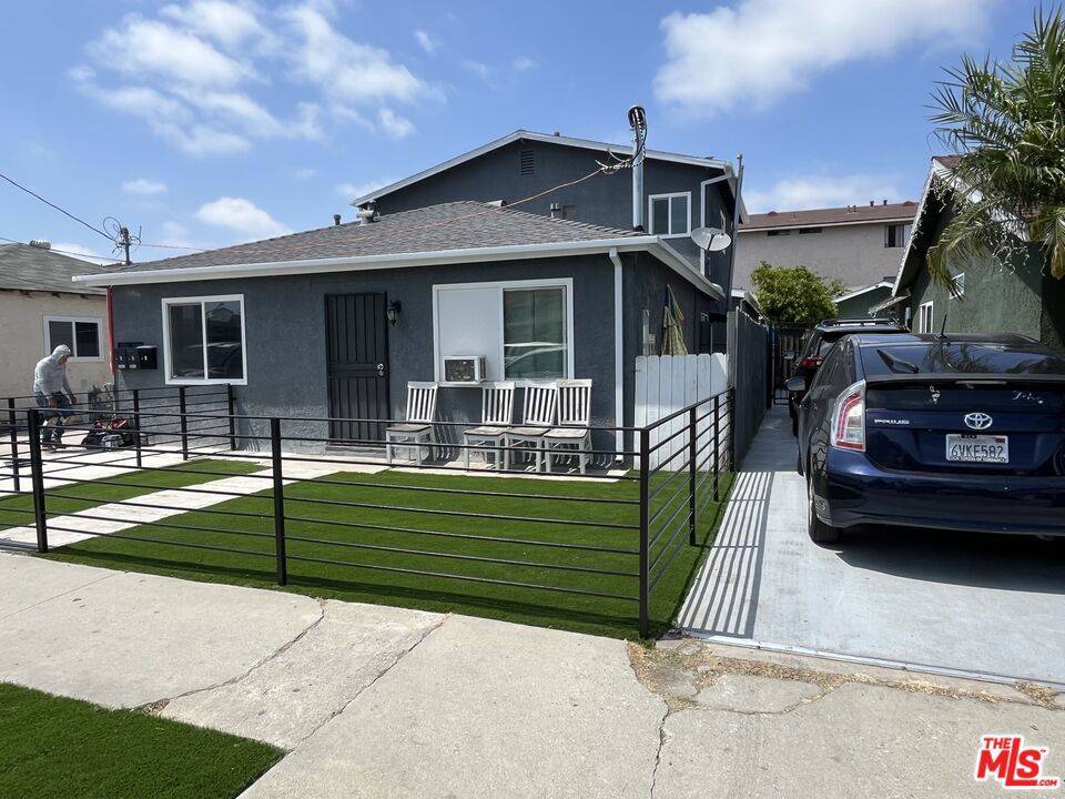Hawthorne, CA 90250,3239 W 139th ST #B