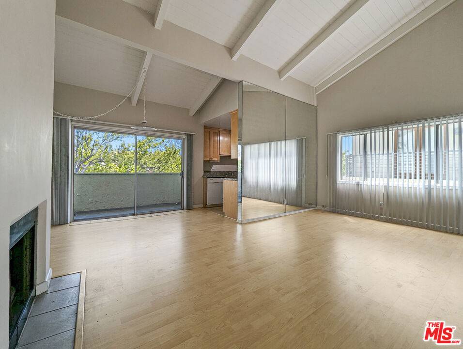 Santa Monica, CA 90401,1538 11th #6