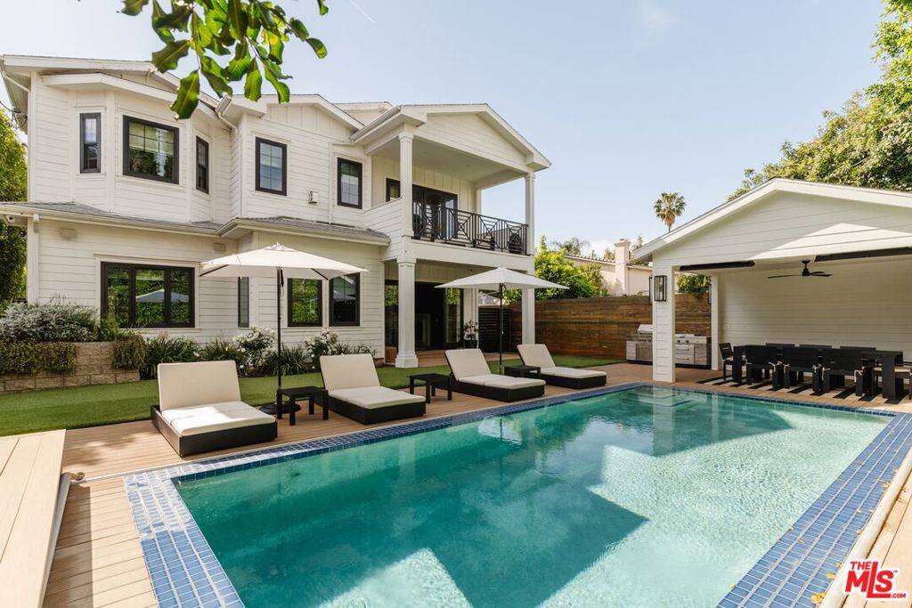Sherman Oaks, CA 91403,4656 Saloma AVE
