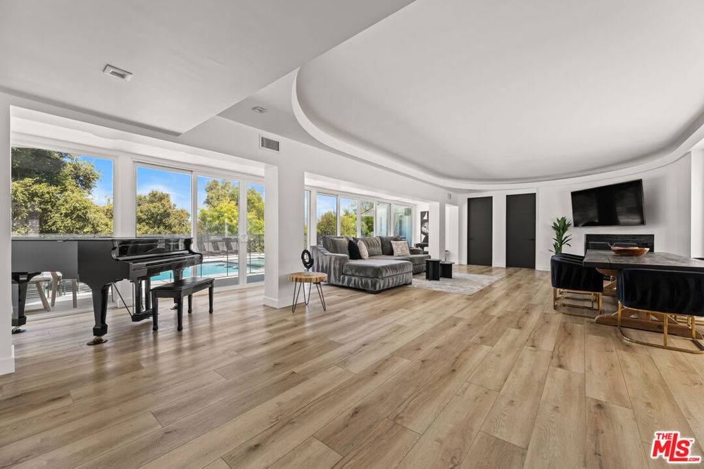 Tarzana, CA 91356,4620 Caritina DR