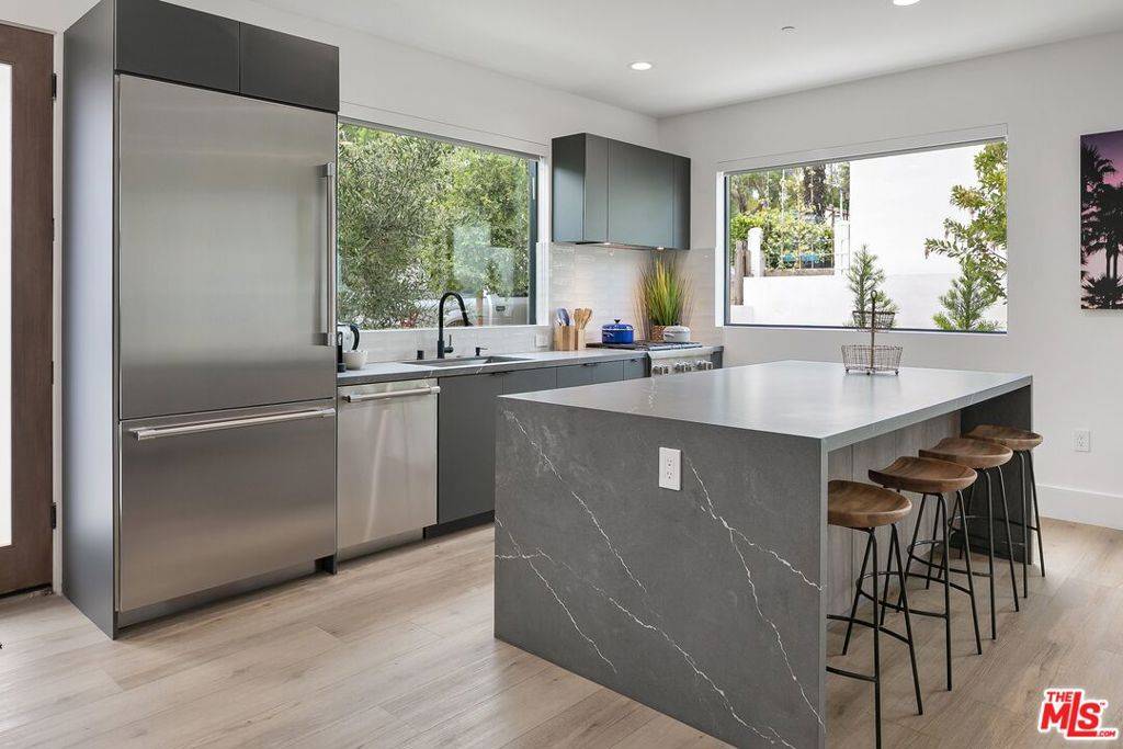 West Hollywood, CA 90046,1236 N Spaulding AVE #3