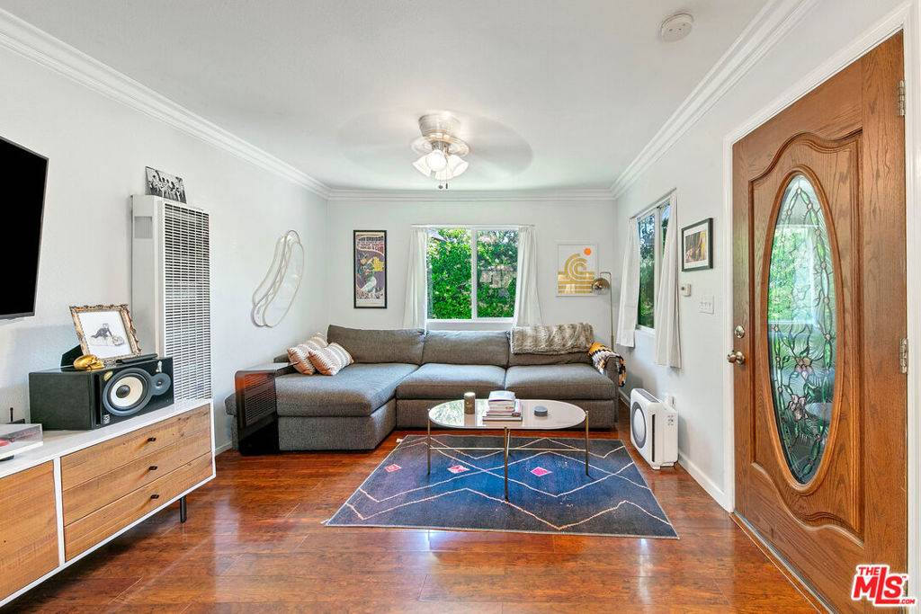 Los Angeles, CA 90042,1018 N Avenue 57