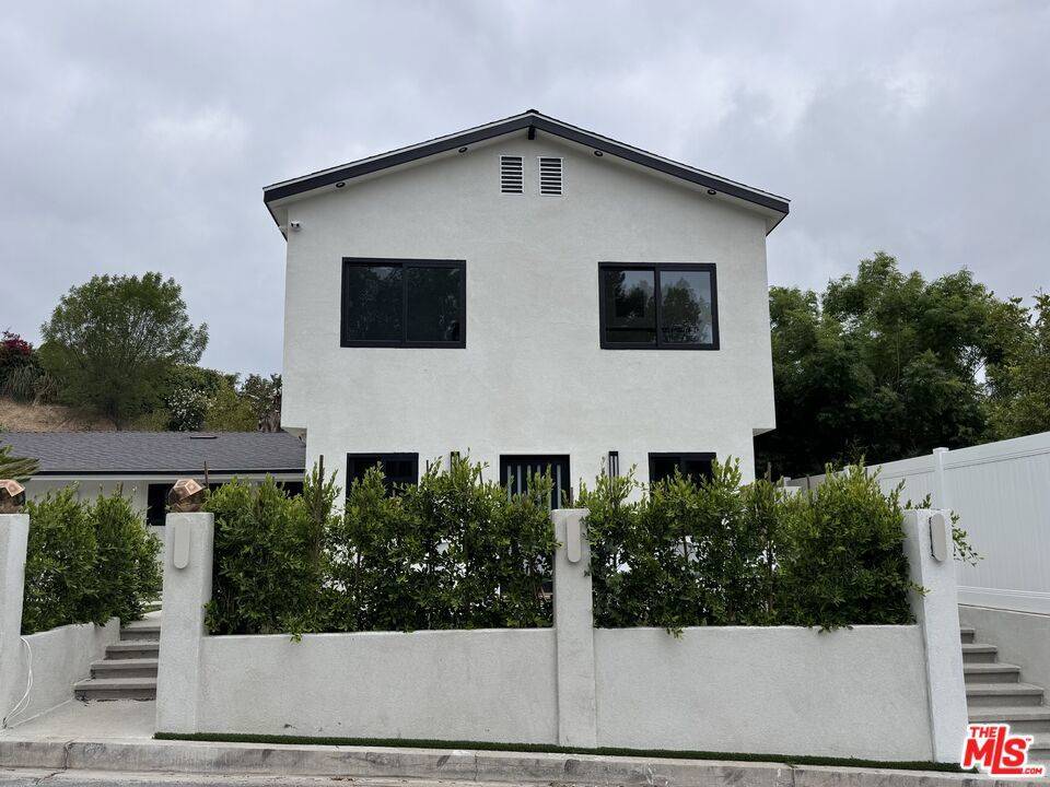 Woodland Hills, CA 91637,20529 Miranda Place