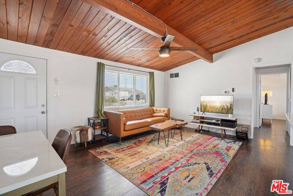 CA 92277,6959 Juniper AVE