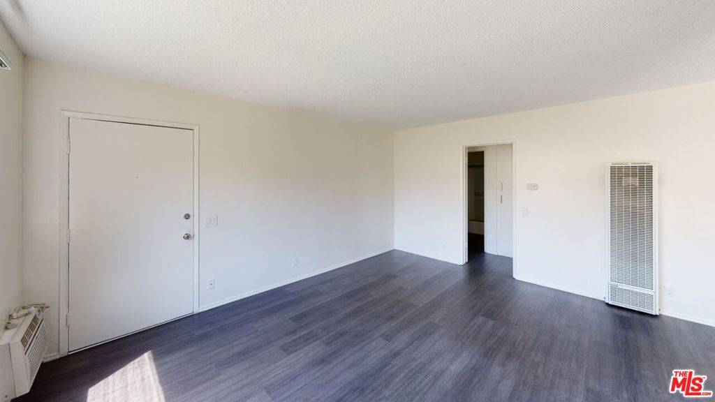 Sherman Oaks, CA 91411,5236 Kester AVE