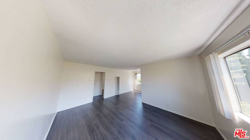 Sherman Oaks, CA 91411,5236 Kester AVE