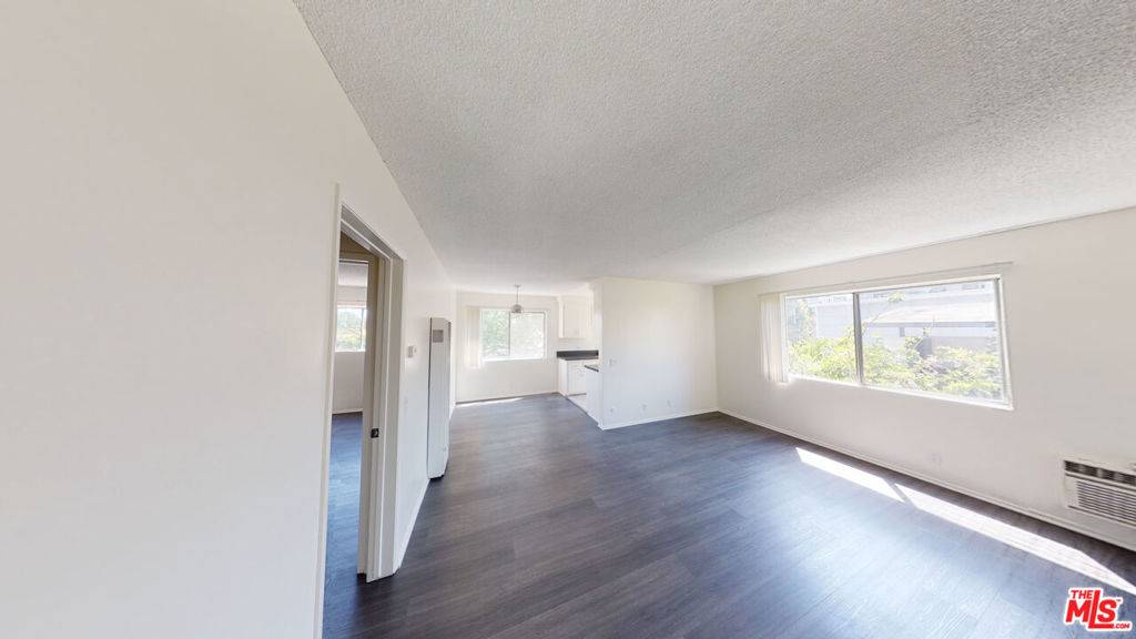 Sherman Oaks, CA 91411,5236 Kester AVE