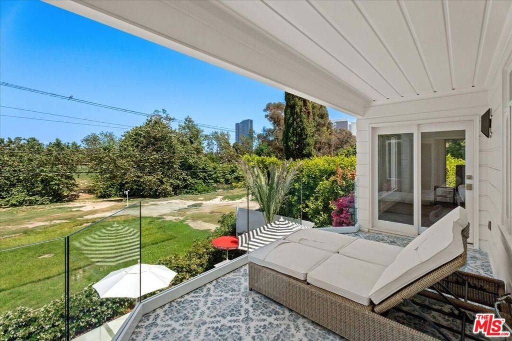 Los Angeles, CA 90024,1400 Club View DR