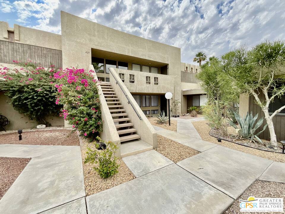 Palm Springs, CA 92262,425 Bradshaw LN #63