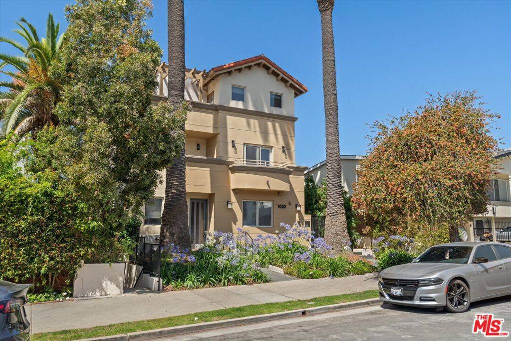 Santa Monica, CA 90403,1032 3rd ST #102