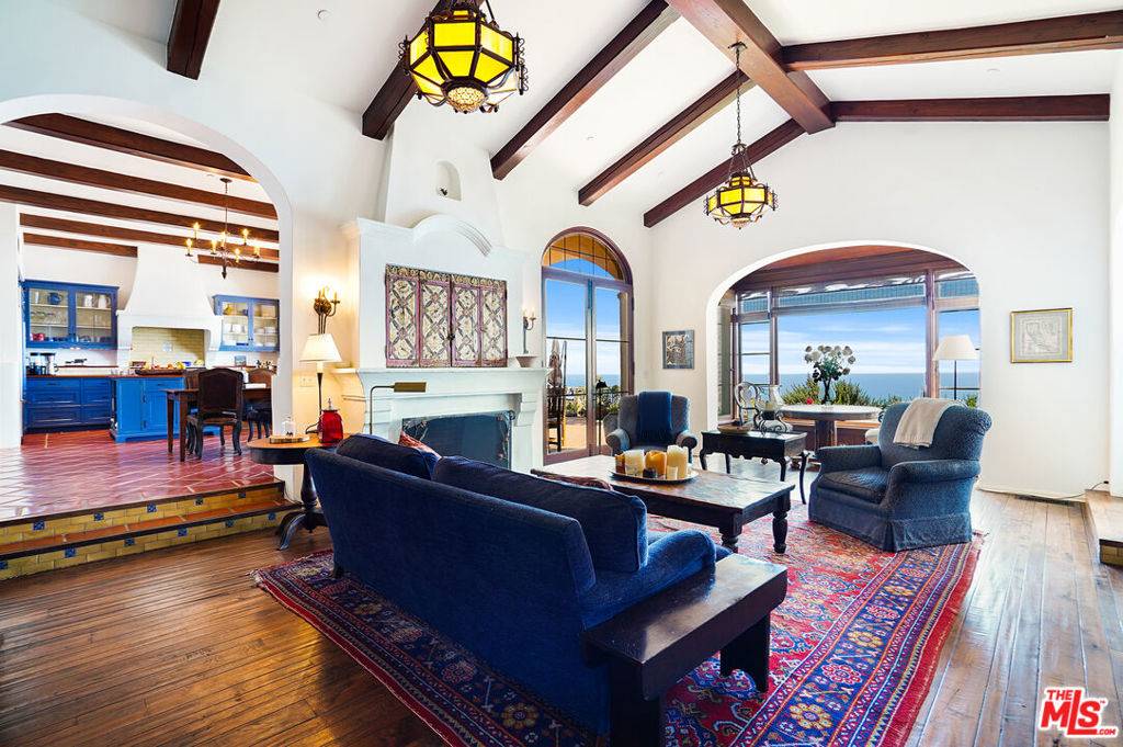 Malibu, CA 90265,22800 Beckledge TER