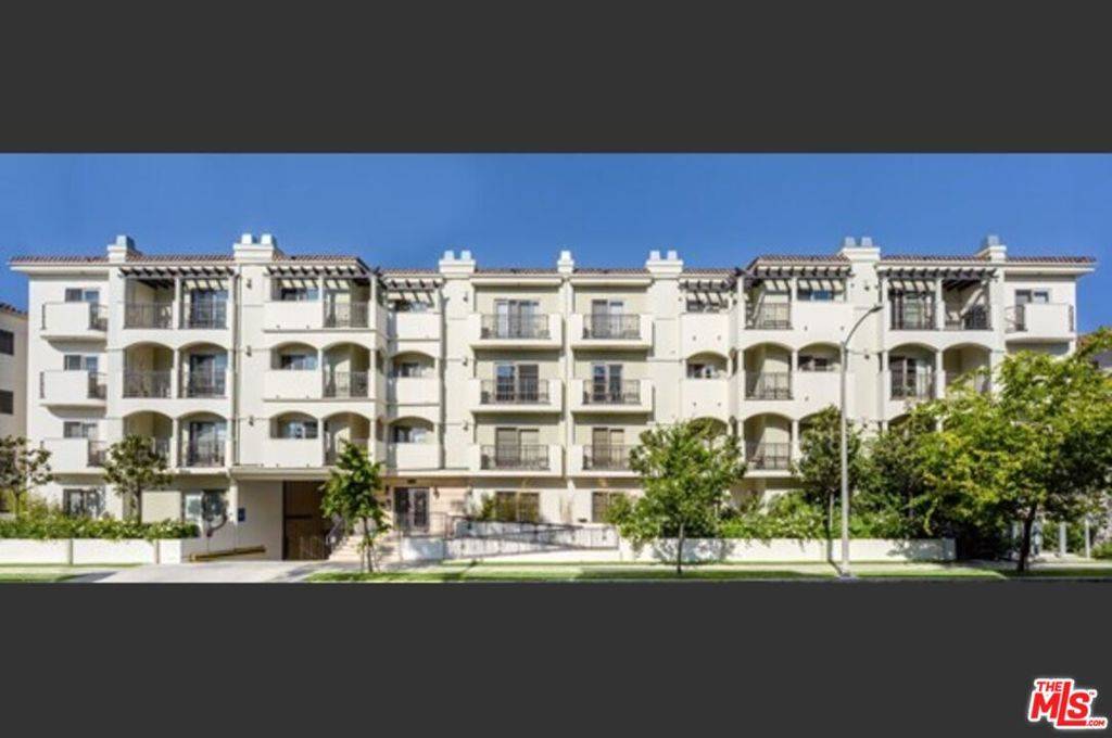 Los Angeles, CA 90048,107 S Sweetzer AVE #ph1