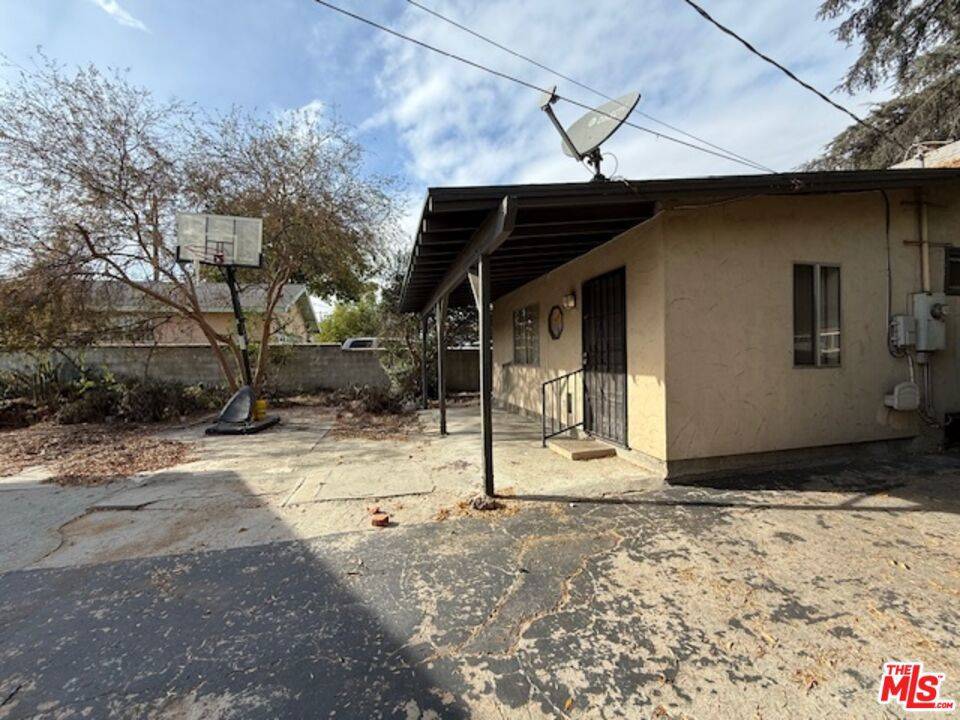 North Hollywood, CA 91601,11258 Califa ST