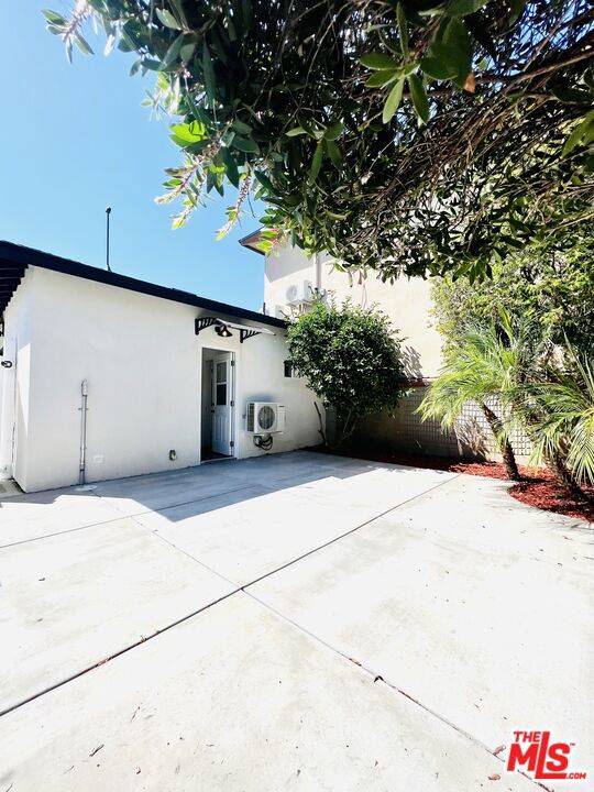Sierra Madre, CA 91024,285 1/2 W Montecito AVE