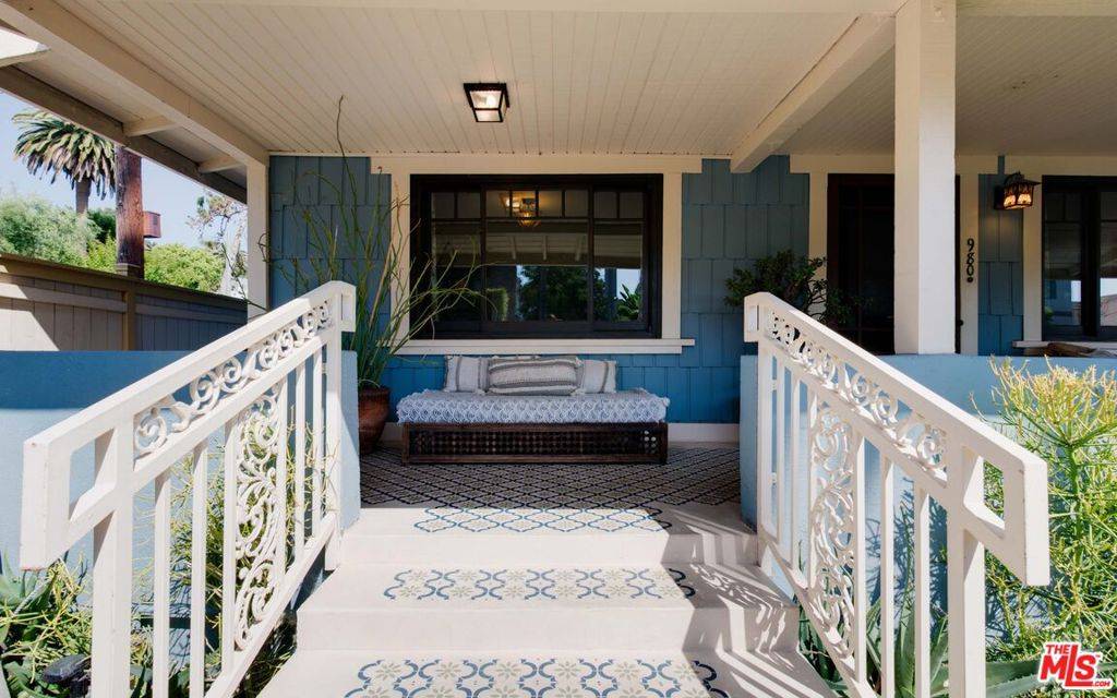 Los Angeles, CA 90029,980 Manzanita ST