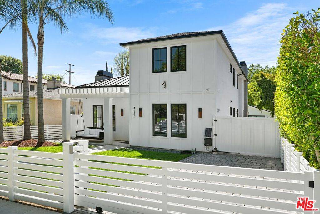 Studio City, CA 91604,4153 Vantage AVE