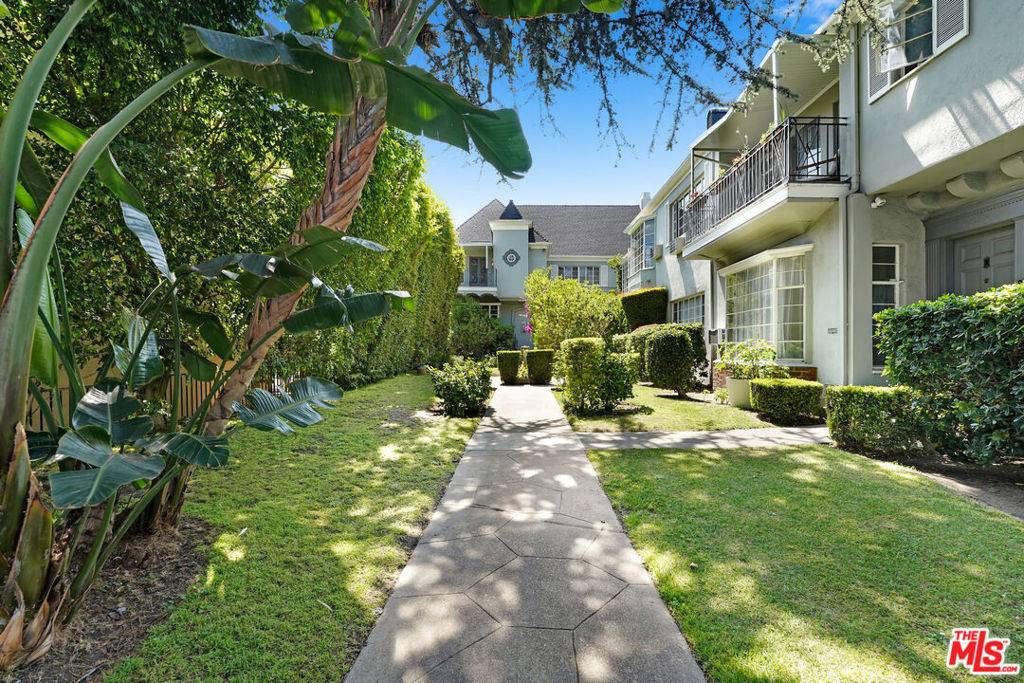 West Hollywood, CA 90046,1441 1/2 N Hayworth AVE
