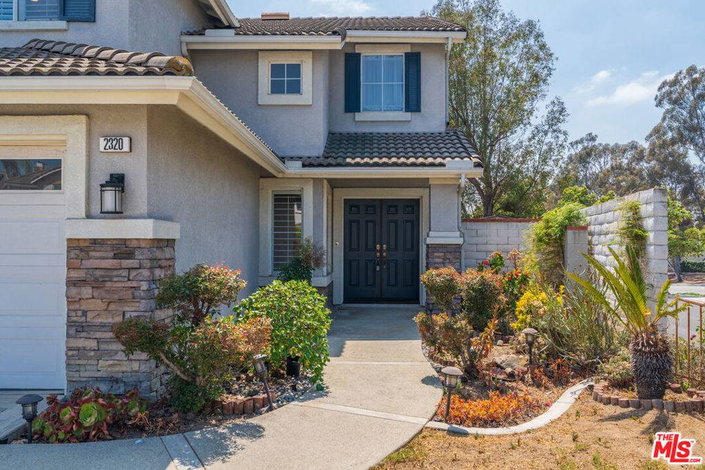 Fullerton, CA 92833,2320 Leggett LN